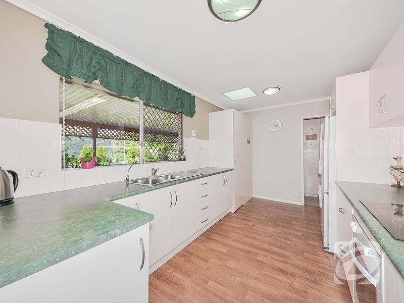 6 Lynton Street, Salisbury East SA 5109