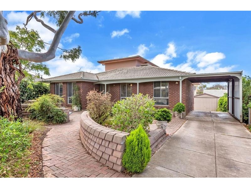 15 Canberra Crescent, Valley View SA 5093