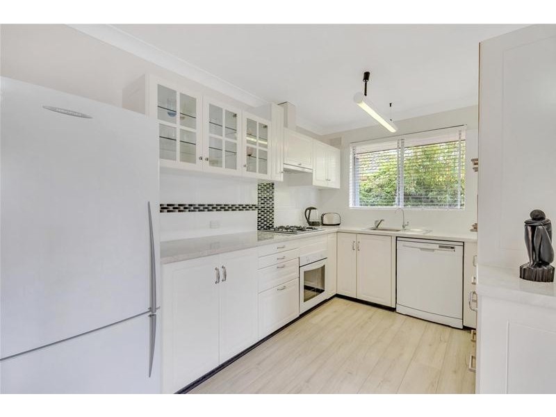 15 Canberra Crescent, Valley View SA 5093