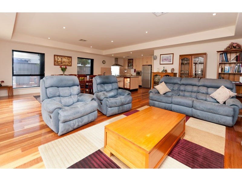 18 Braeburn Drive, Golden Grove SA 5125