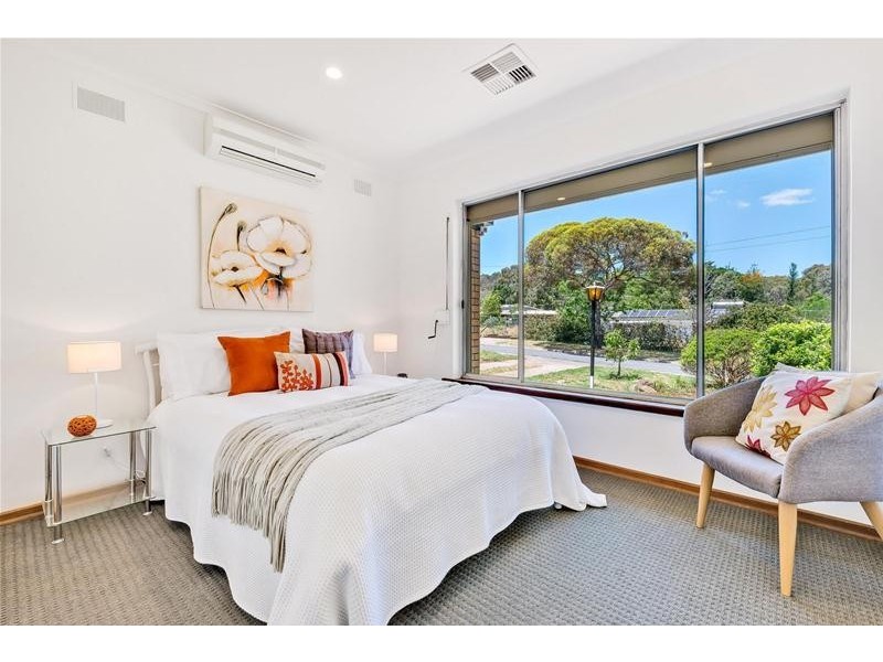 4 Carmel Avenue, Vista SA 5091