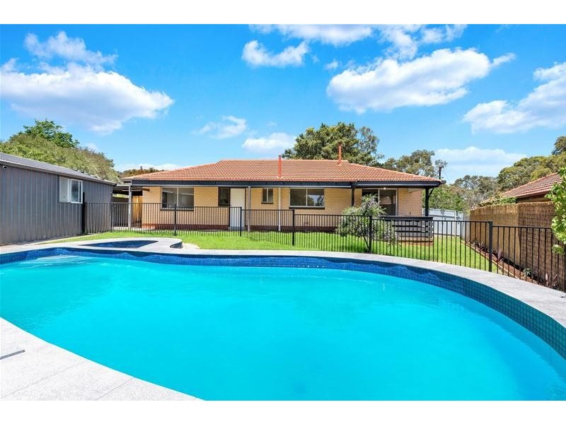 4 Carmel Avenue, Vista SA 5091