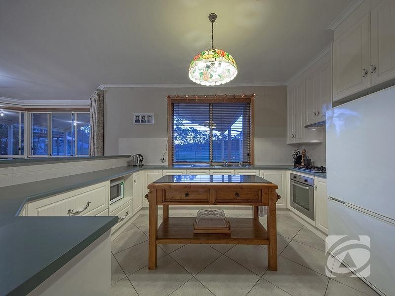 27 Scott Road, Kersbrook SA 5231