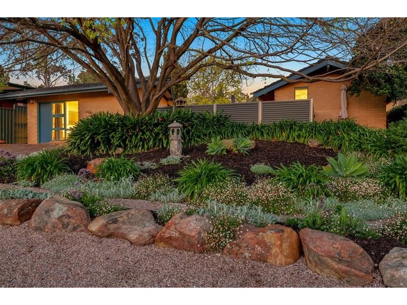 7 Condada Drive, Banksia Park SA 5091