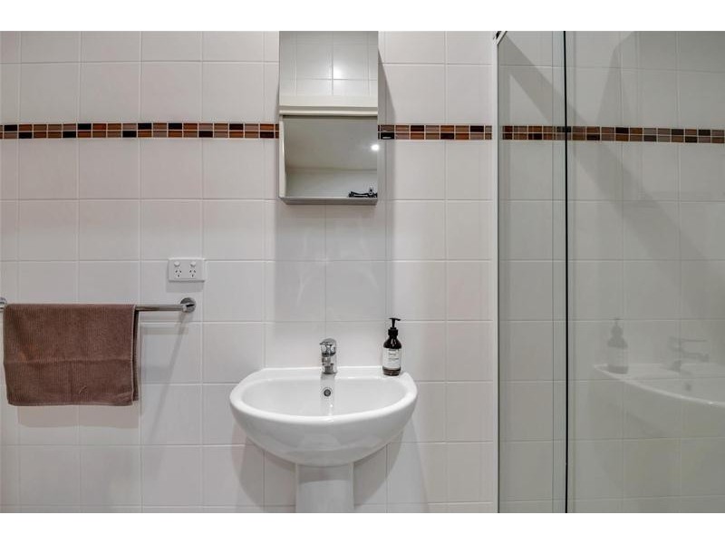 7 Condada Drive, Banksia Park SA 5091