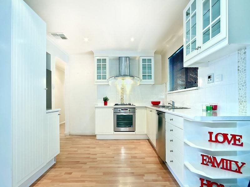 5 Allchurch Avenue, Redwood Park SA 5097