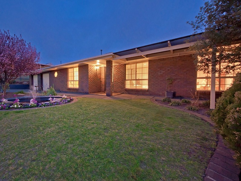 15 Summer Hill Court, Wynn Vale SA 5127