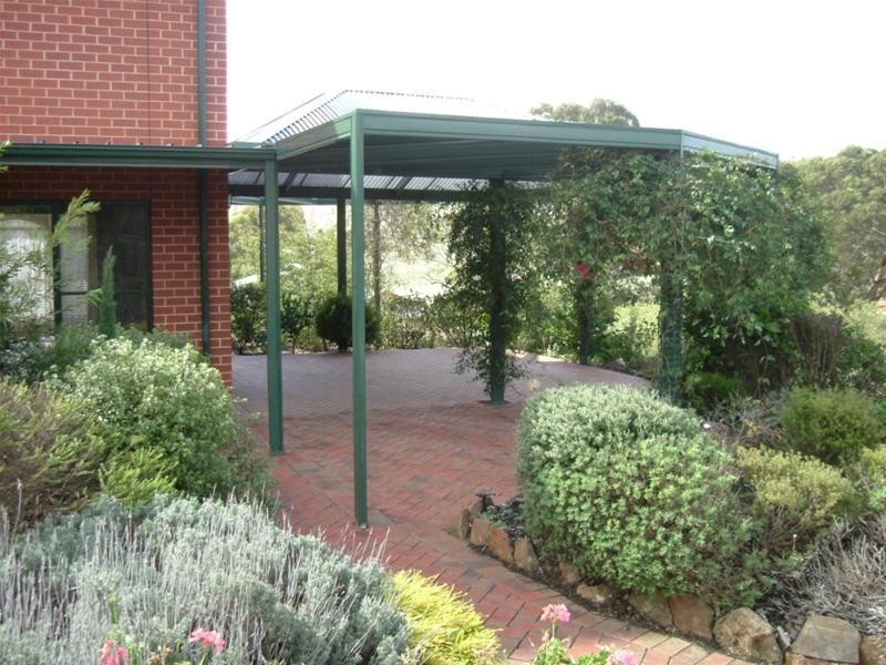 8 Peppermint Close, Greenwith SA 5125