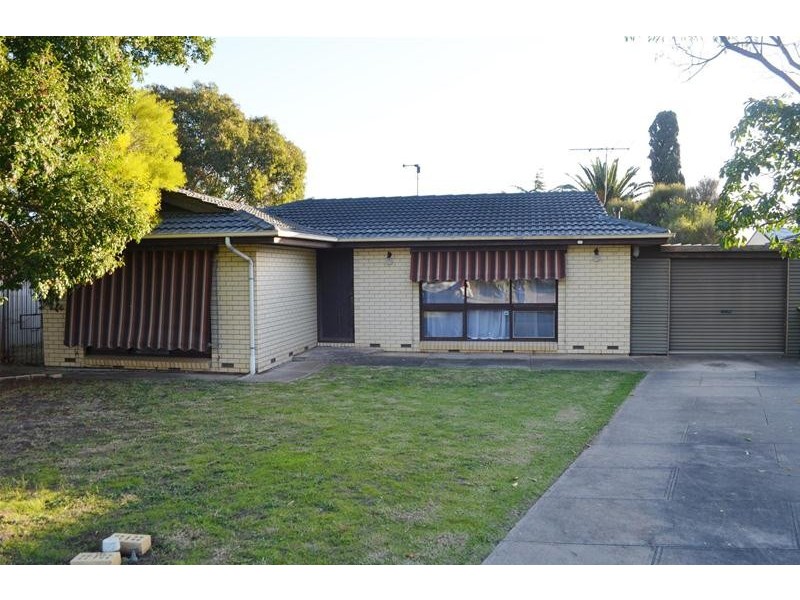 10 Chifley Avenue, Hope Valley SA 5090