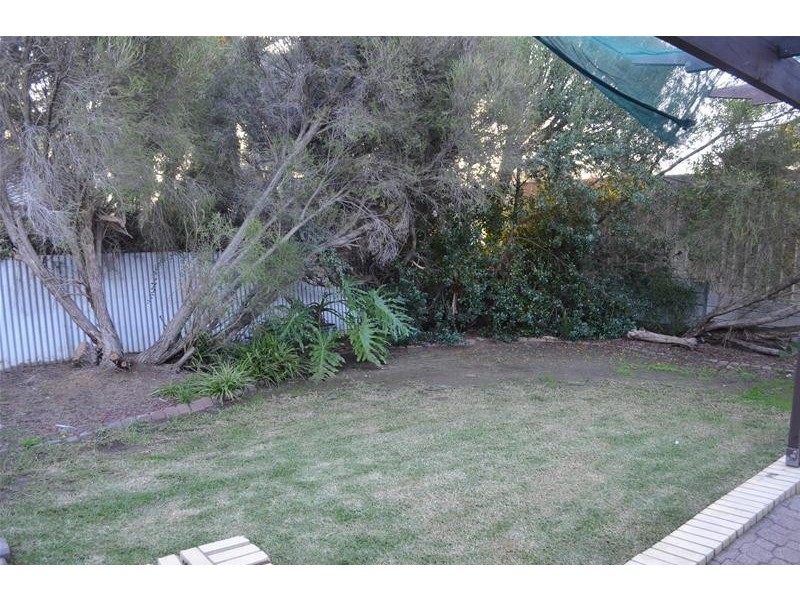 10 Chifley Avenue, Hope Valley SA 5090