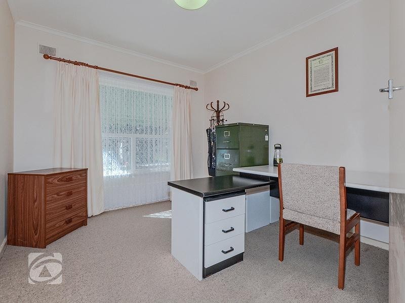 16 Shannon Rise, Banksia Park SA 5091