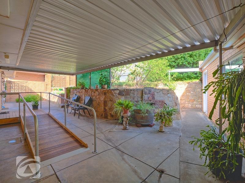 16 Shannon Rise, Banksia Park SA 5091