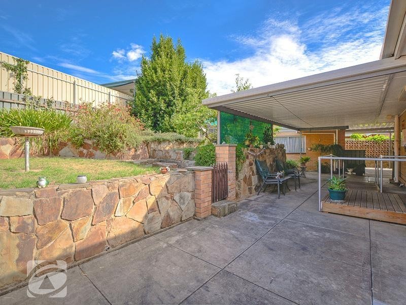 16 Shannon Rise, Banksia Park SA 5091