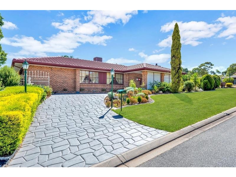 2 Sunny Place, Wynn Vale SA 5127