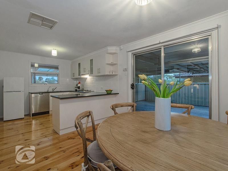 5 Dargie Avenue, Hope Valley SA 5090