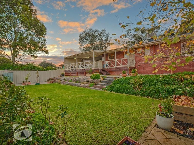 5 Dargie Avenue, Hope Valley SA 5090