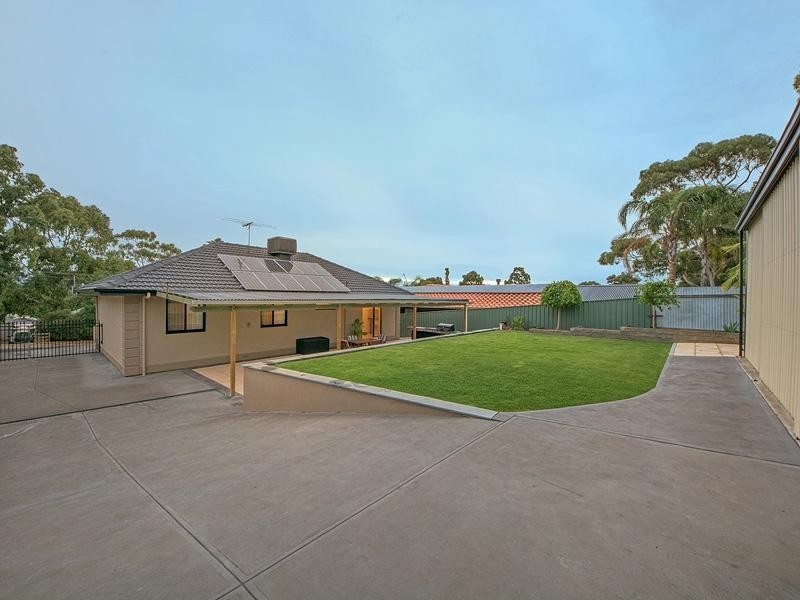 26 Cooinda Avenue, Redwood Park SA 5097