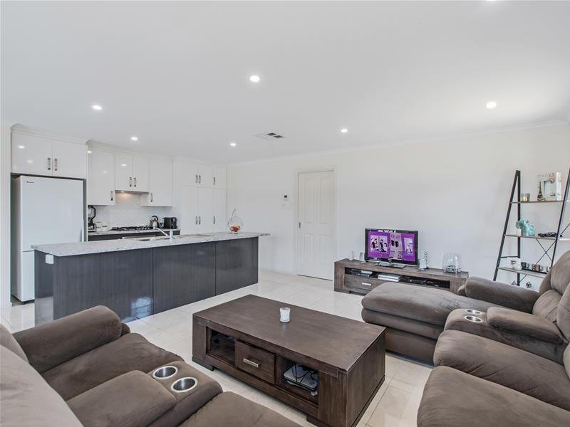 22 Serpentine Circuit, Andrews Farm SA 5114