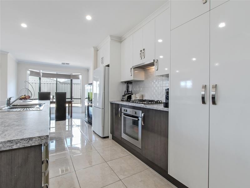 22 Serpentine Circuit, Andrews Farm SA 5114