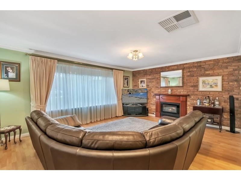 11 Leichardt Avenue, Ingle Farm SA 5098