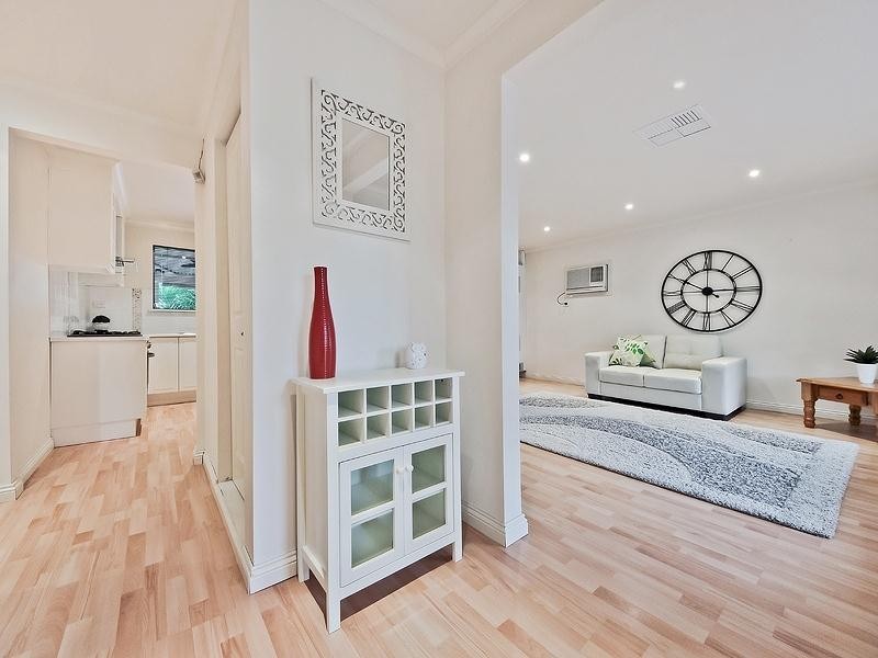 5 Allchurch Avenue, Redwood Park SA 5097