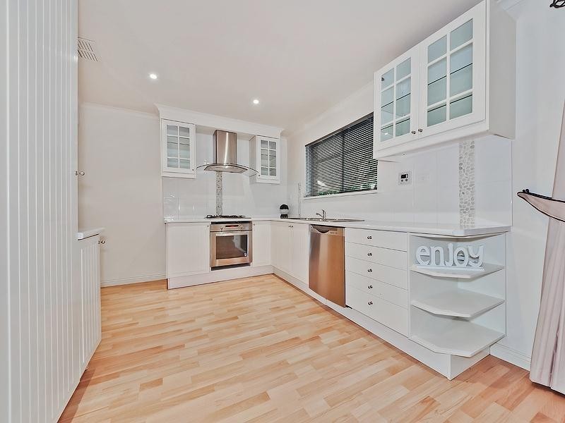 5 Allchurch Avenue, Redwood Park SA 5097