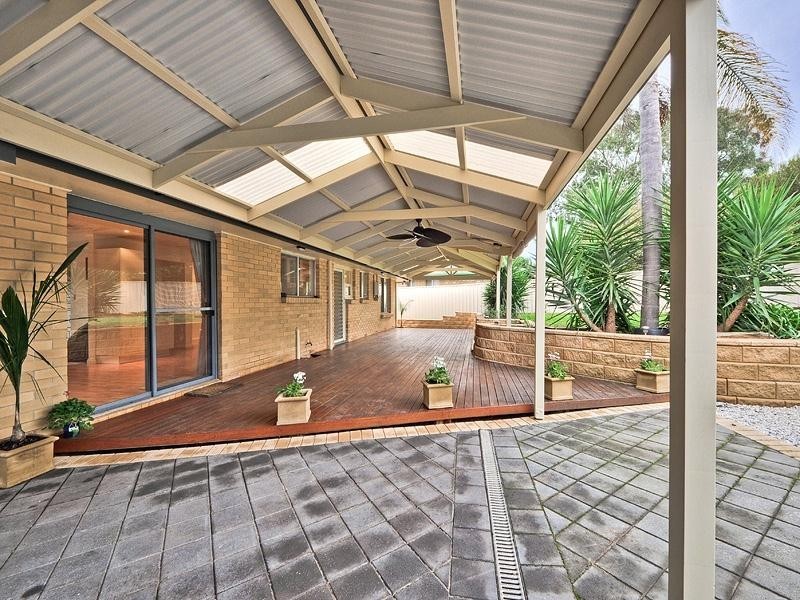 5 Allchurch Avenue, Redwood Park SA 5097