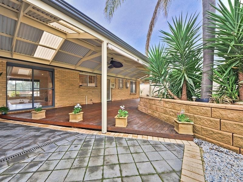 5 Allchurch Avenue, Redwood Park SA 5097