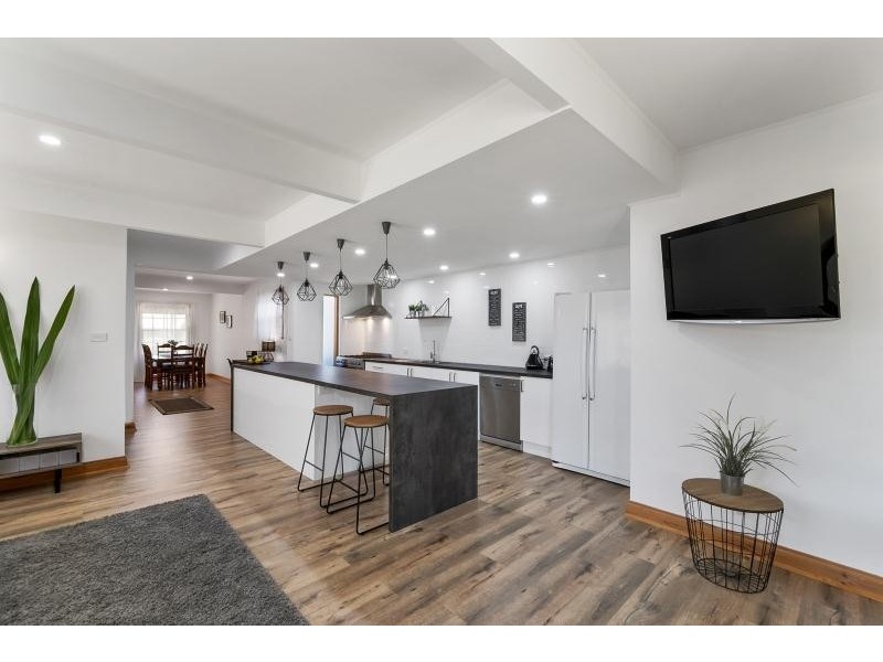 8 Yelland Street, Hillcrest SA 5086