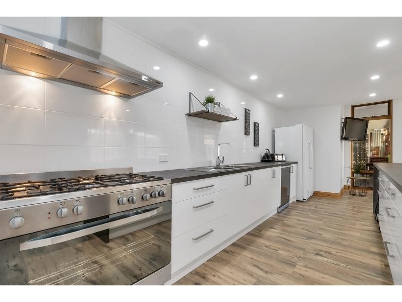 8 Yelland Street, Hillcrest SA 5086