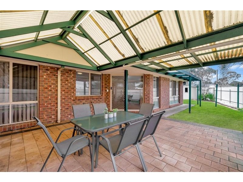 5 Woodbury Place, Ridgehaven SA 5097