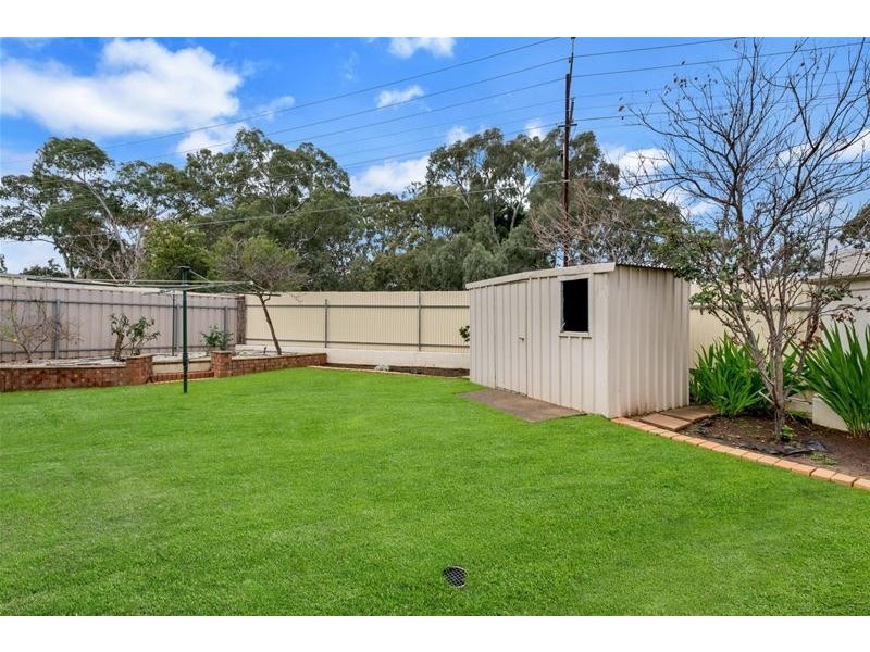 5 Woodbury Place, Ridgehaven SA 5097