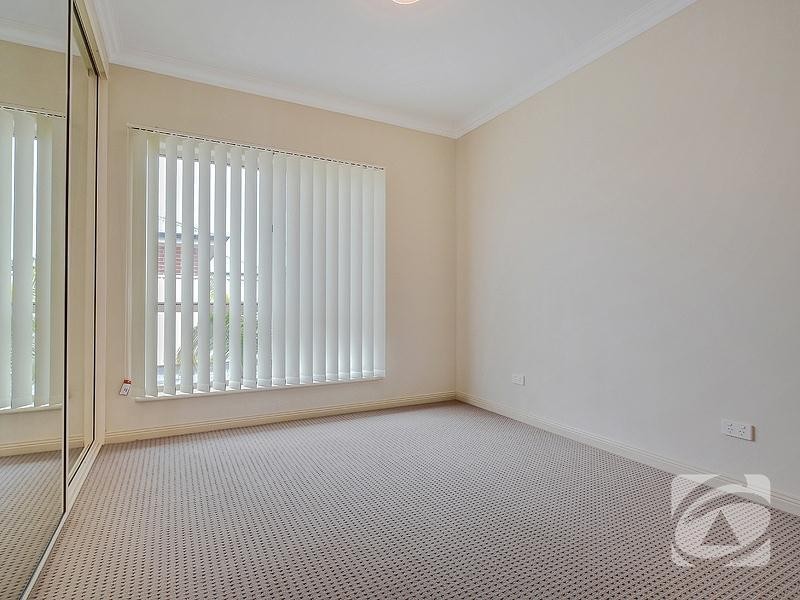 4 Keystone Avenue, Hope Valley SA 5090