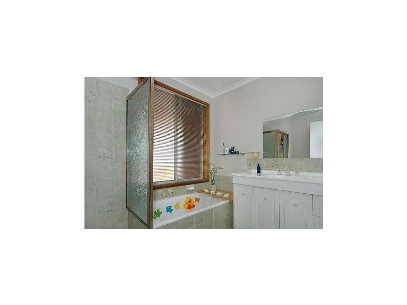 18 Lombard Avenue, Paralowie SA 5108