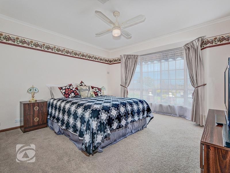 8 Moorhen Place, Wynn Vale SA 5127