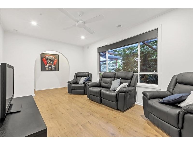 18 Cremin Street, Fairview Park SA 5126