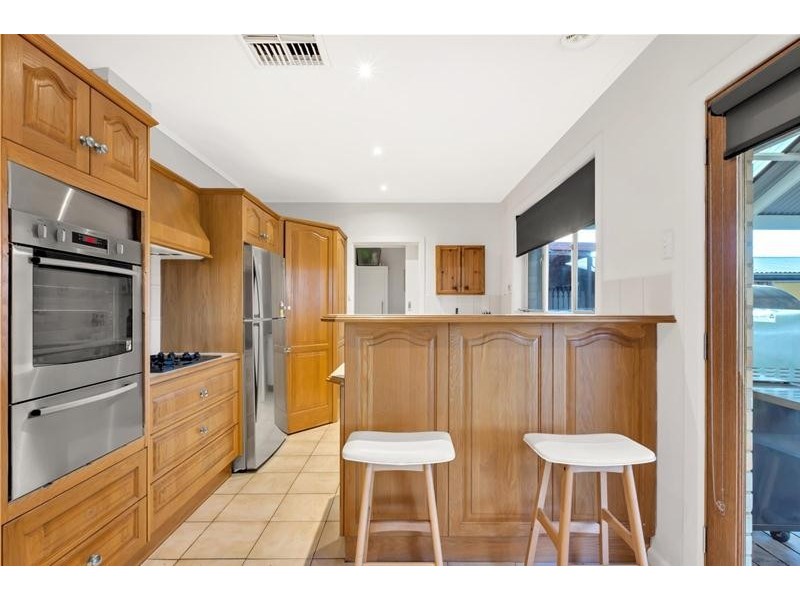 18 Cremin Street, Fairview Park SA 5126