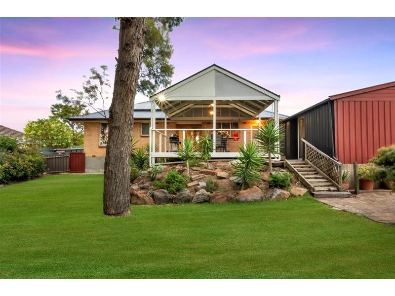 18 Cremin Street, Fairview Park SA 5126