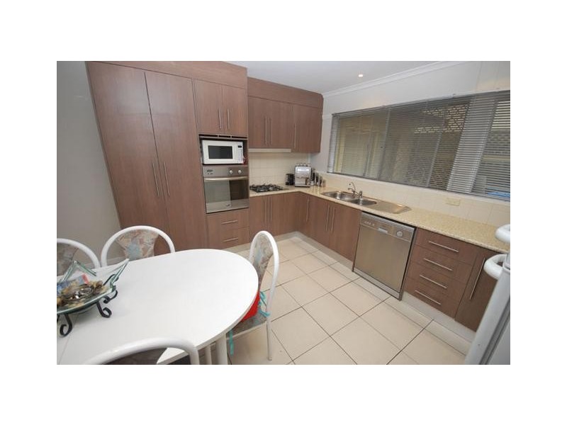 17 Landy Avenue, Gulfview Heights SA 5096