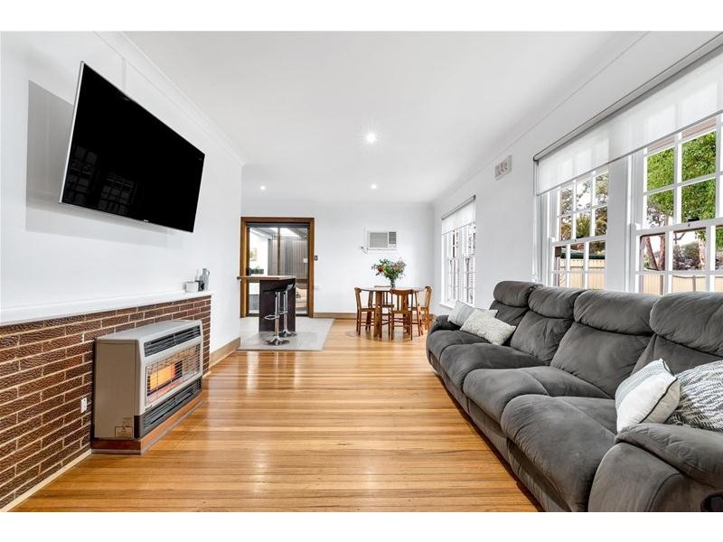 4 Jennier Crescent, Brahma Lodge SA 5109