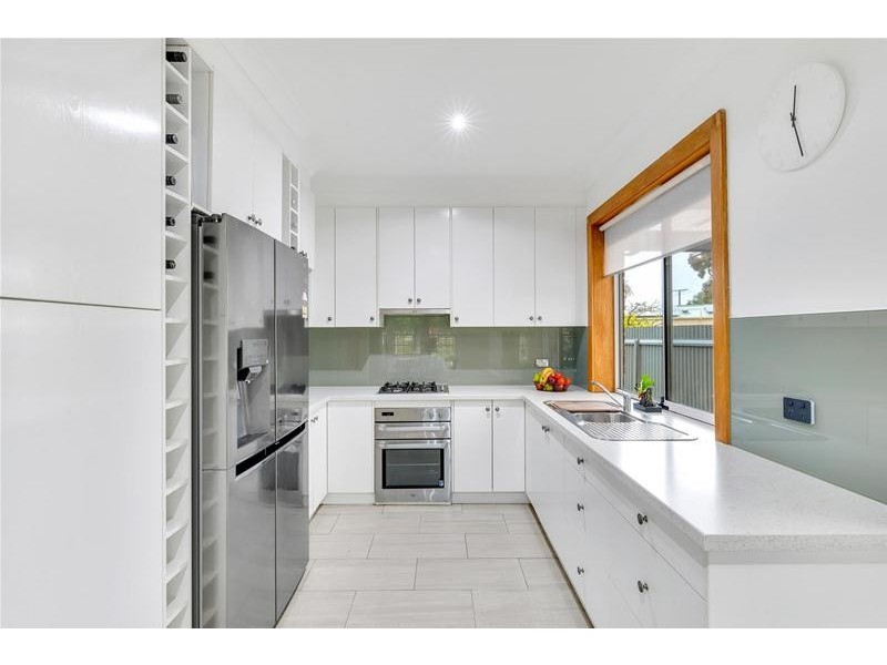 4 Jennier Crescent, Brahma Lodge SA 5109