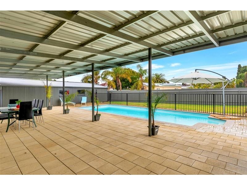 4 Jennier Crescent, Brahma Lodge SA 5109