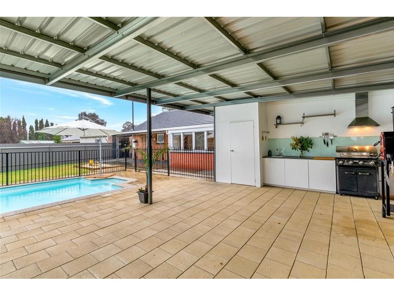 4 Jennier Crescent, Brahma Lodge SA 5109