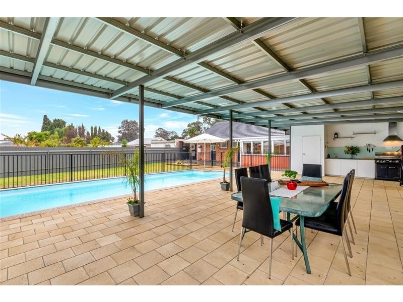 4 Jennier Crescent, Brahma Lodge SA 5109