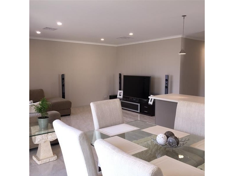 14 Bradford Avenue, Salisbury Heights SA 5109