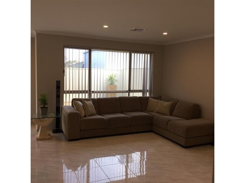 14 Bradford Avenue, Salisbury Heights SA 5109