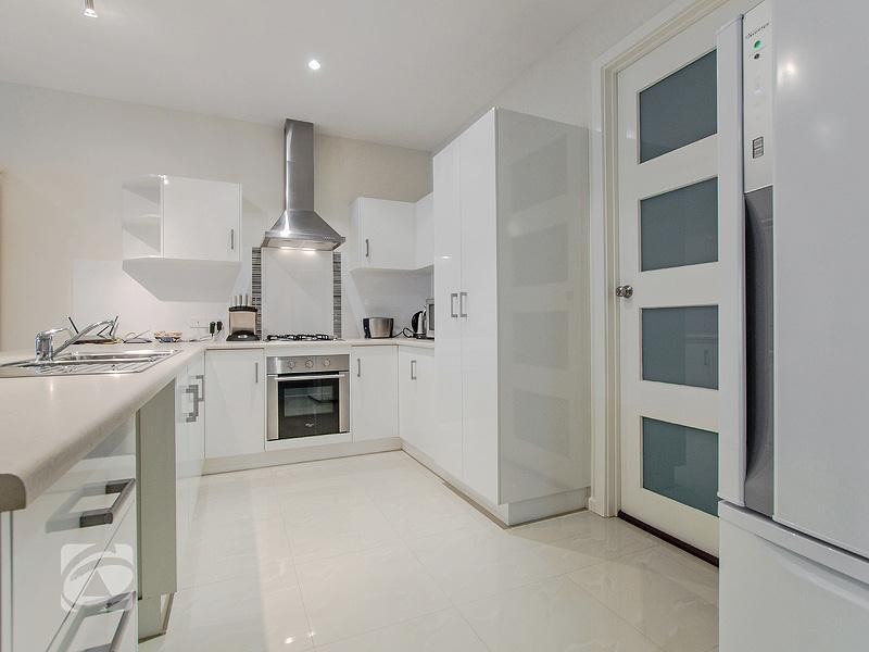 31 Carnarvon Avenue, Redwood Park SA 5097