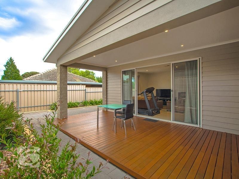 31 Carnarvon Avenue, Redwood Park SA 5097