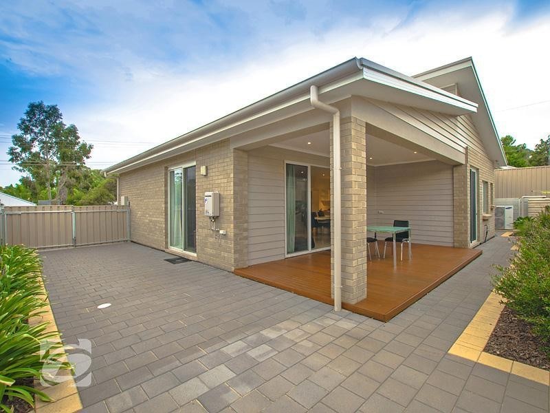 31 Carnarvon Avenue, Redwood Park SA 5097