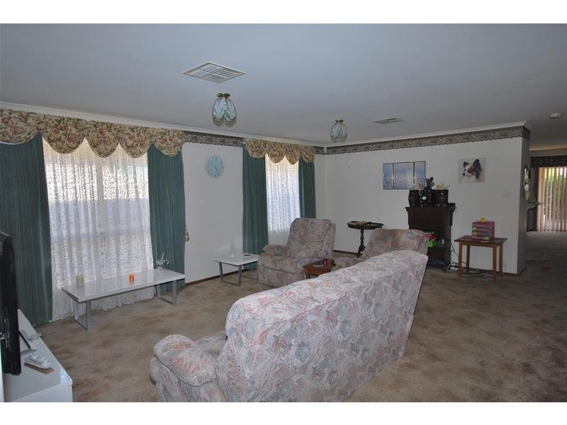 6 Cinnamon Grove, Blakeview SA 5114